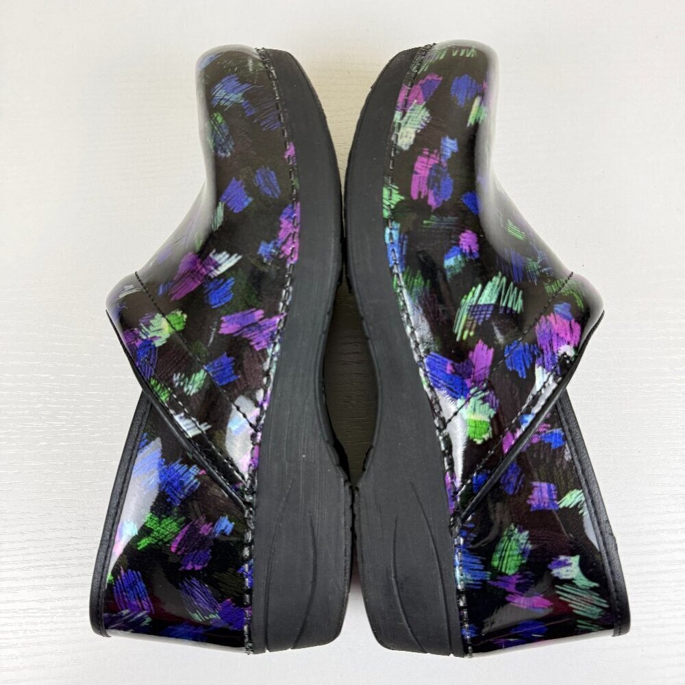 Dansko XP 2.0 Clogs - Picture 6 of 12